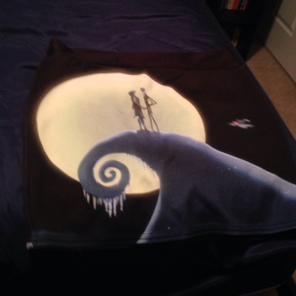 Skirts - Picture 2 of 4