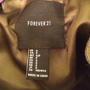 Cute army green coat