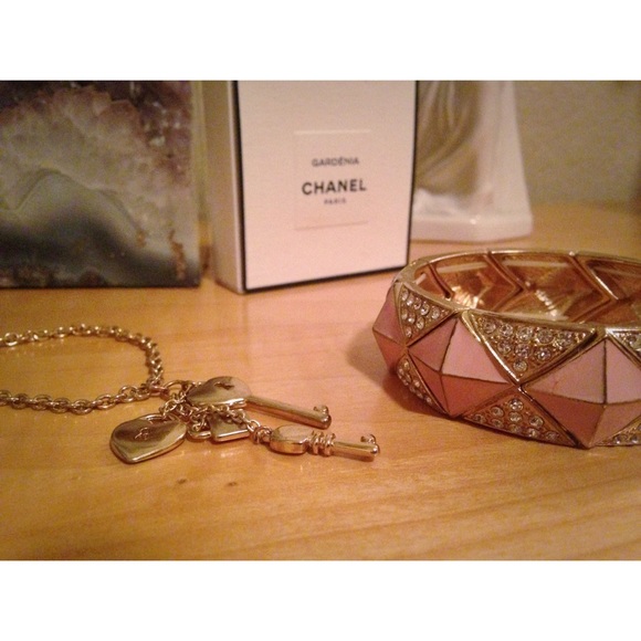 SOLD City chic bundle jewelry - Picture 2 of 3