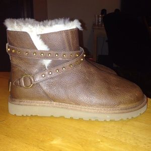 BRAND NEW short leather UGG boots w/ studs!