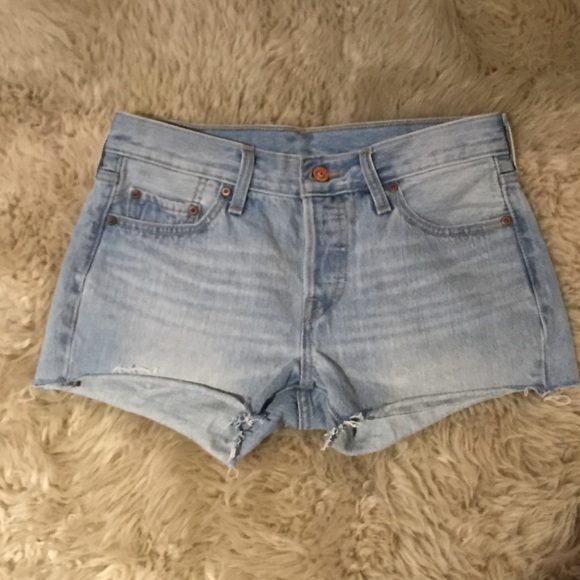 Levi's denim cut off shorts.