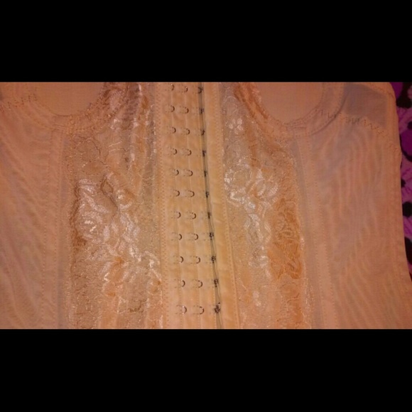 Beigh corset - Picture 2 of 2