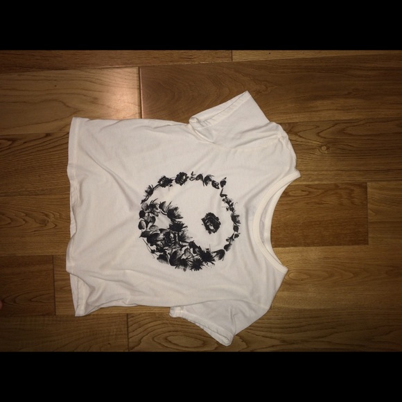 floral yin yang crop shirt