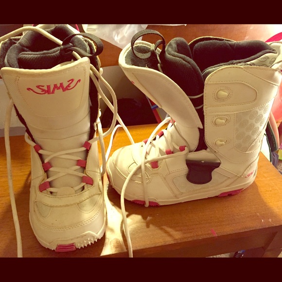 Snowboarding sims boots.