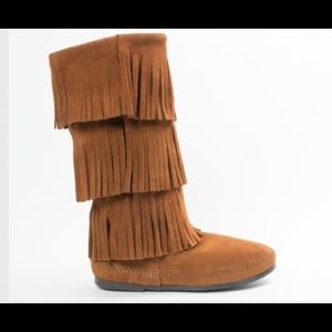 Minnetonka 3 layer fringe boot