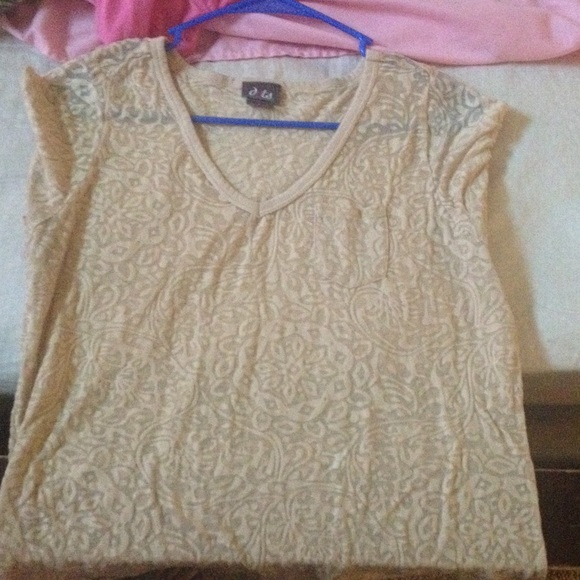 Beige Top - Picture 2 of 2