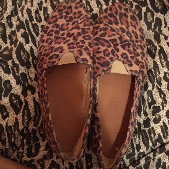 Cheetah print shoes