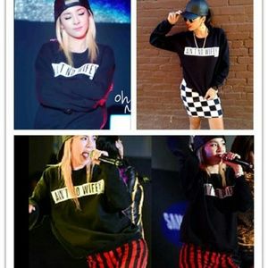 [SOLD] Ain't No Wifey' sweatshirt