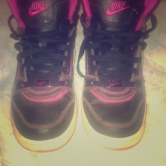 Women's Size 8 Nike Air Hightops