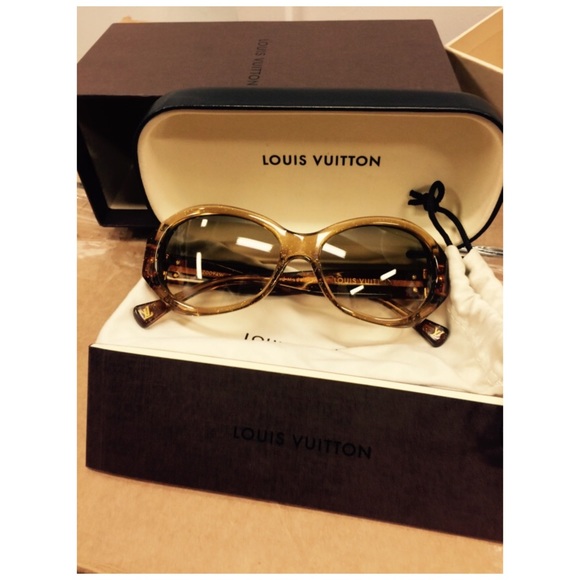 Never worn Louis Vuitton sunglasses