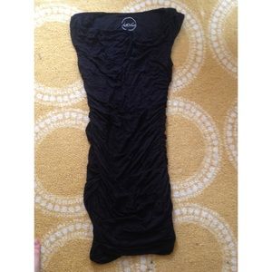 Black body-con dress