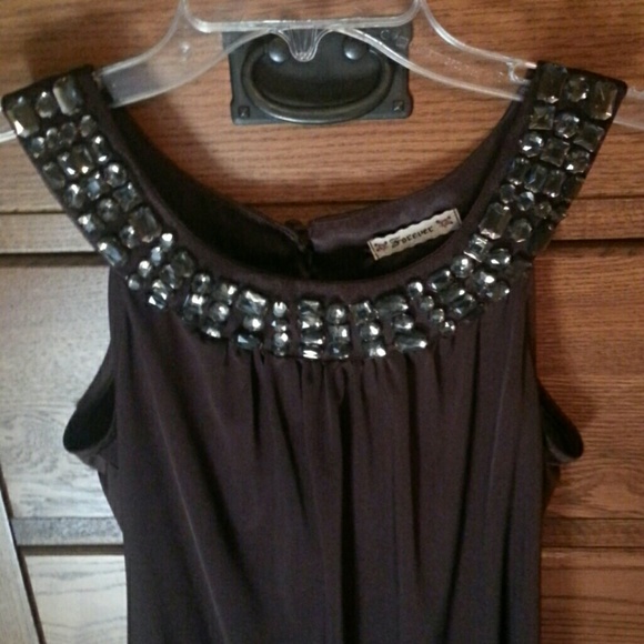 Top - Picture 2 of 2