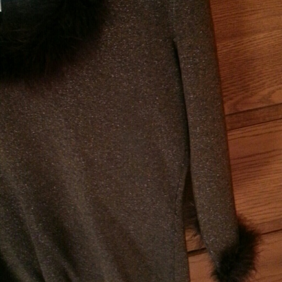 Sweater - Picture 3 of 3