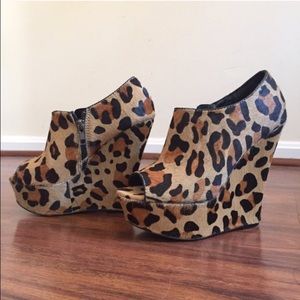 BRAND NEW Steve Madden Wedges