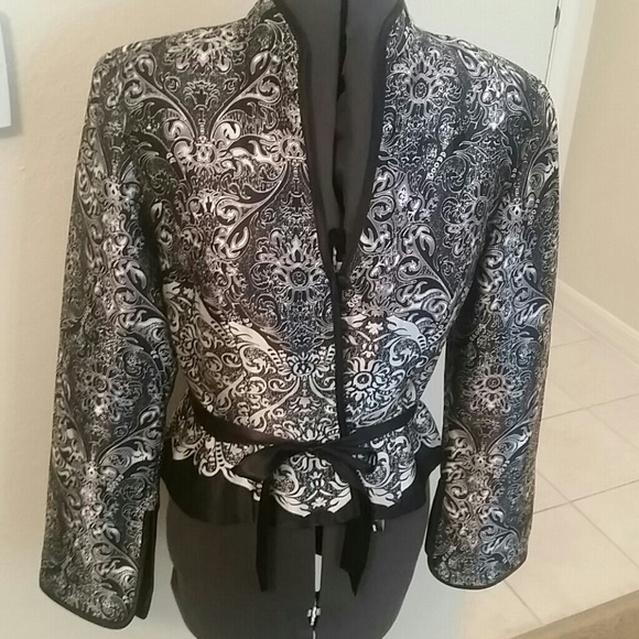 Metaphor Jackets & Blazers - Gorgeous jacket Black and white
