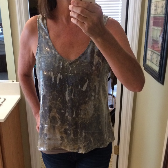 Top - Picture 3 of 3