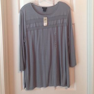 Grey 3/4 sleeve shirt