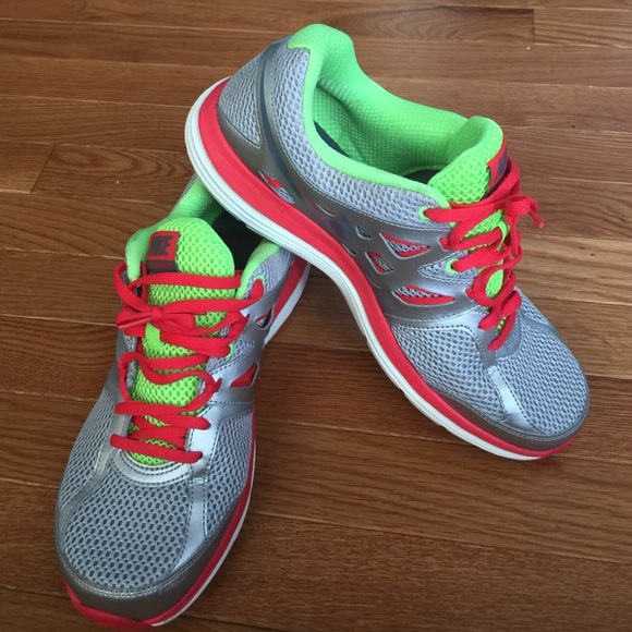 Nike Shoes - 💥hot sale for this week💥Man Nike shoes