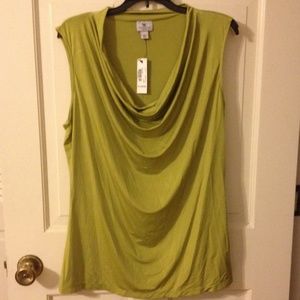NWT - Comfortable sleeveless top
