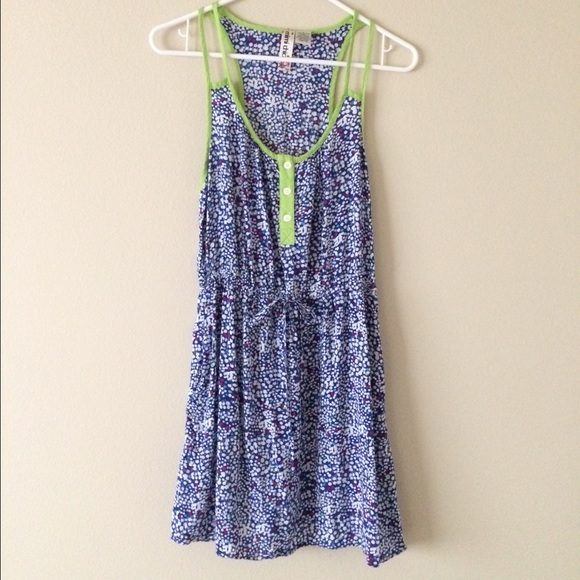 Mimi Chica Dresses & Skirts - Blue white and green printed dress