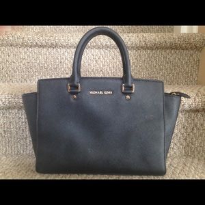 Large Black Michael Kors Selma