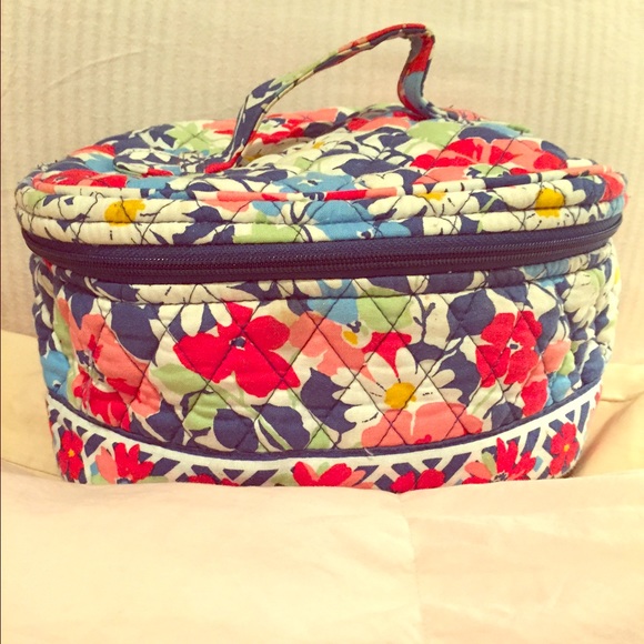 Vera Bradley makeup bag