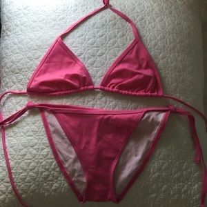 NWOT: Triangle string bikini set