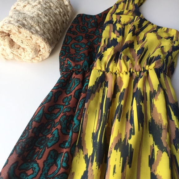 🎉HP 8/26🎉Urban Outfitters Dress - Picture 2 of 4