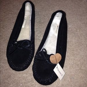 Moccasin shoes