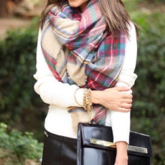 Accessories - The "Sirena" Tartan blanket scarf
