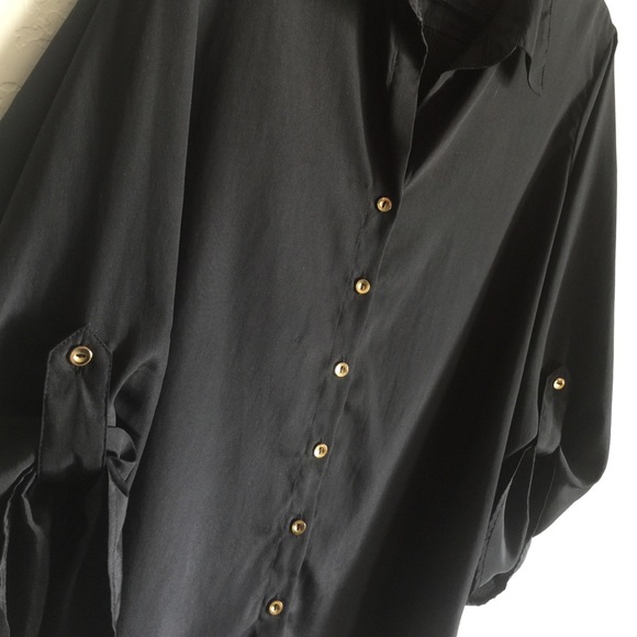 Pleated Back Button Up by Sunny Leigh - Picture 2 of 4