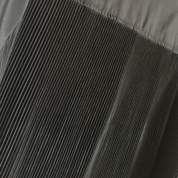 Pleated Back Button Up by Sunny Leigh - Picture 4 of 4