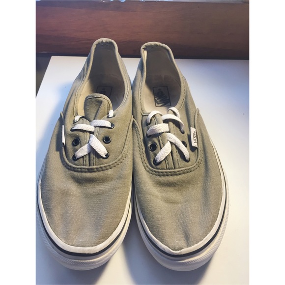 Grey vans - Picture 1 of 4