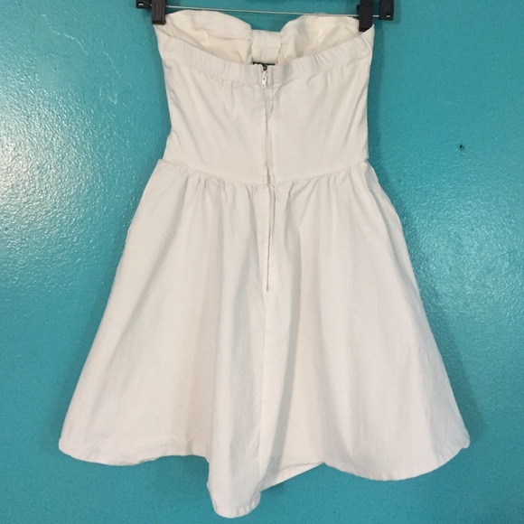 White Bow Strapless Dress - Picture 4 of 4