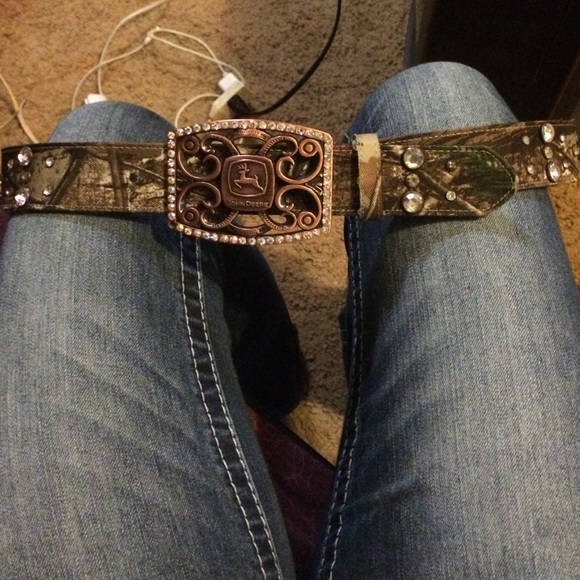 John Deere belt