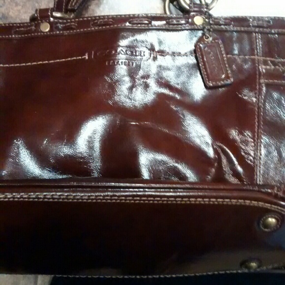 Authentic Coach handbag / New (WOT)