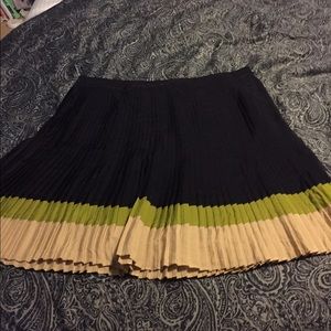 Pleated skirt
