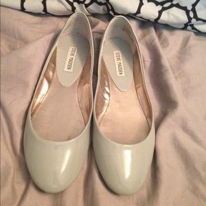 Gray/nude Steve Madden flats