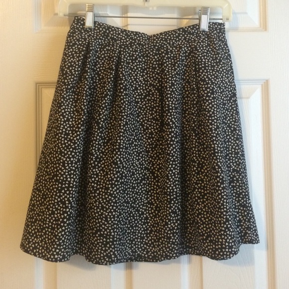 black and white heart skirt size S