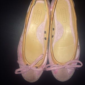 Coach pink shoes sz6