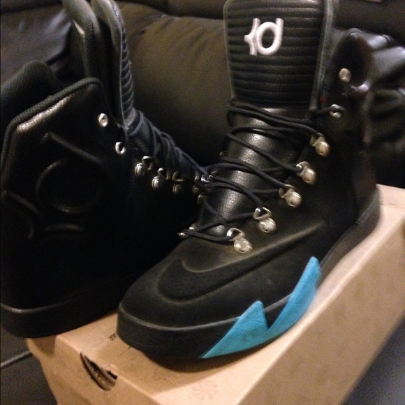 KD's Hi-Top