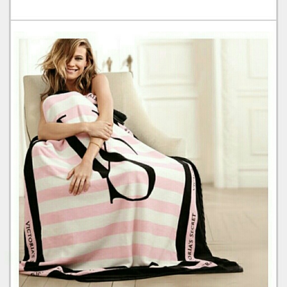 Victorias Secret Limited Edition 2014  Blanket