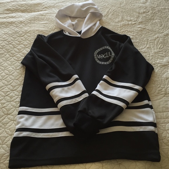 Sweater/jersey