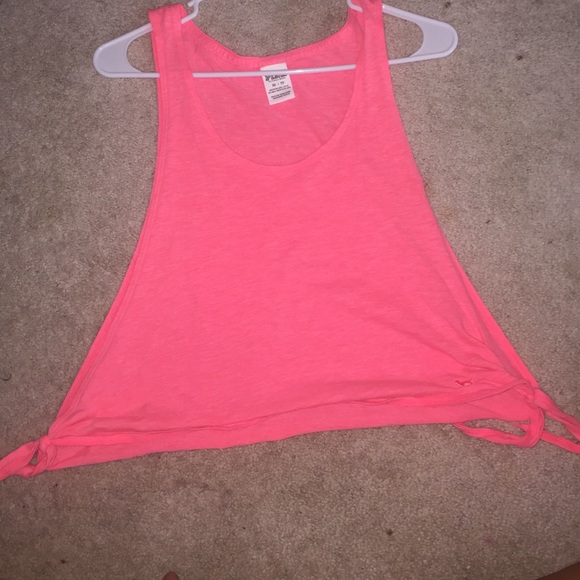 PINK VS tang top knotted