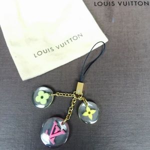 💥 AUTHENTIC LV CHARM / TRINKET💥