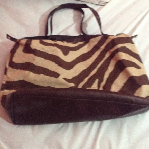 Zebra tote