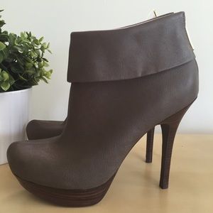 👠 Jessica Simpson Ankle boots! // size 8 👠