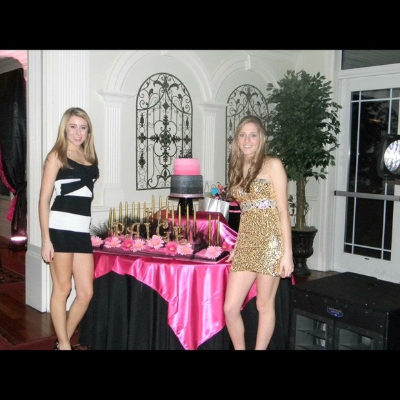 extra pictures! - Picture 1 of 2