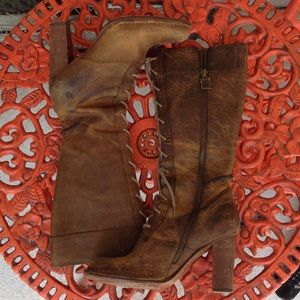 FRYE Villager Lace Up Brown Distresses Boots 6M