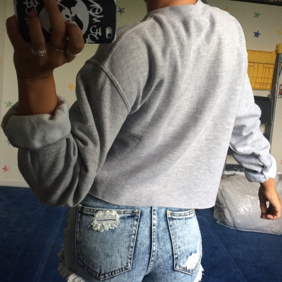 Crop Top Sweater - Picture 3 of 3